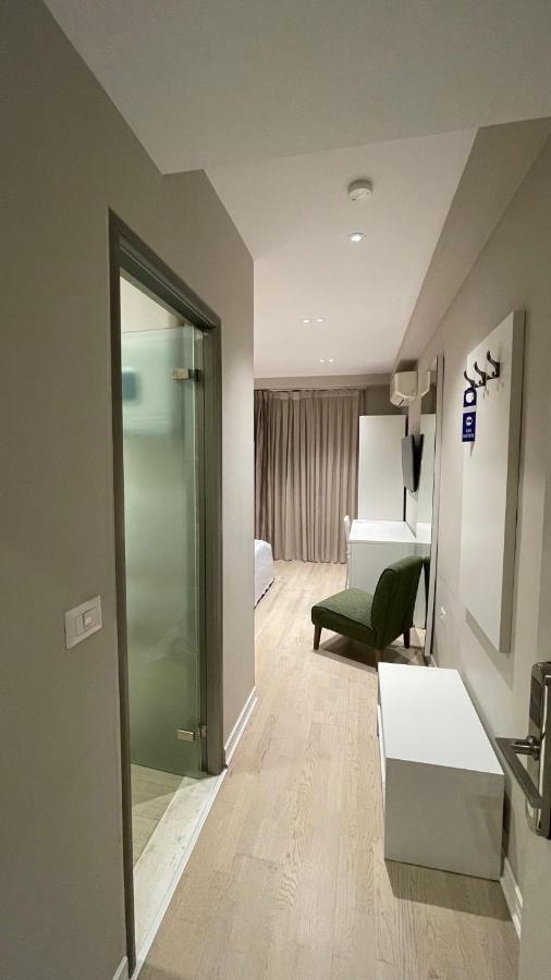 Oresti Center 3*